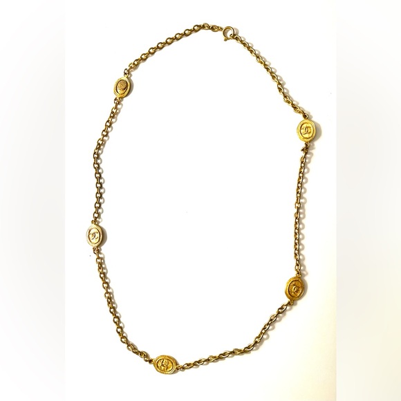 Vintage CC Chanel Gold Chain Station Necklace with Medallion Accents - Picture 2 of 7